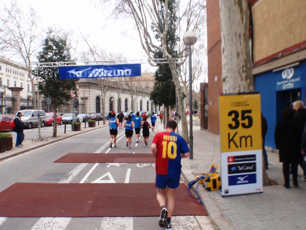 Barcelona marathon 2010 Pictures - Tor Rnnow