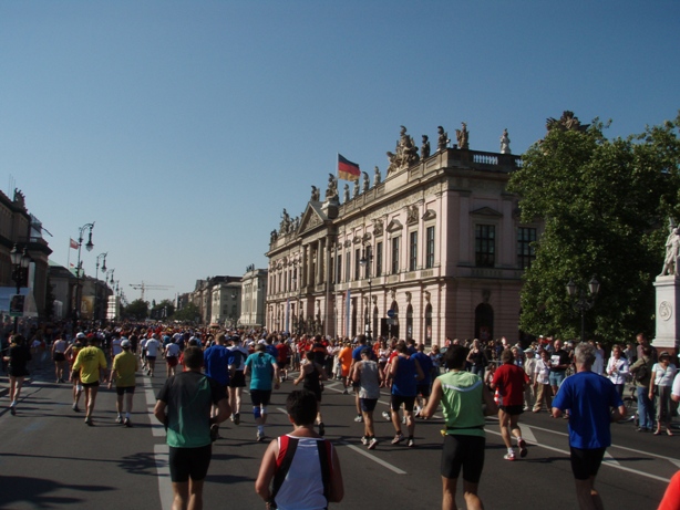 Berlin Marathon Pictures - Tor Rnnow