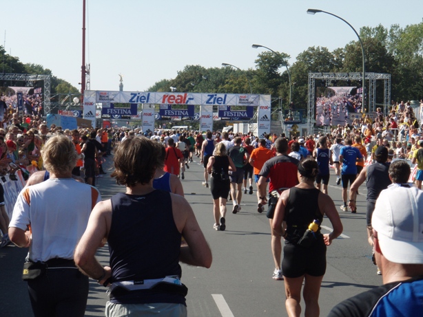 Berlin Marathon Pictures - Tor Rnnow