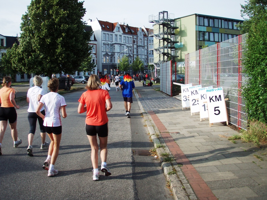 Bremerhaven Marathon Pictures - Tor Rnnow