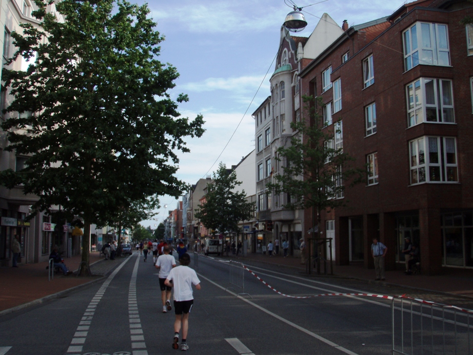 Bremerhaven Marathon Pictures - Tor Rnnow