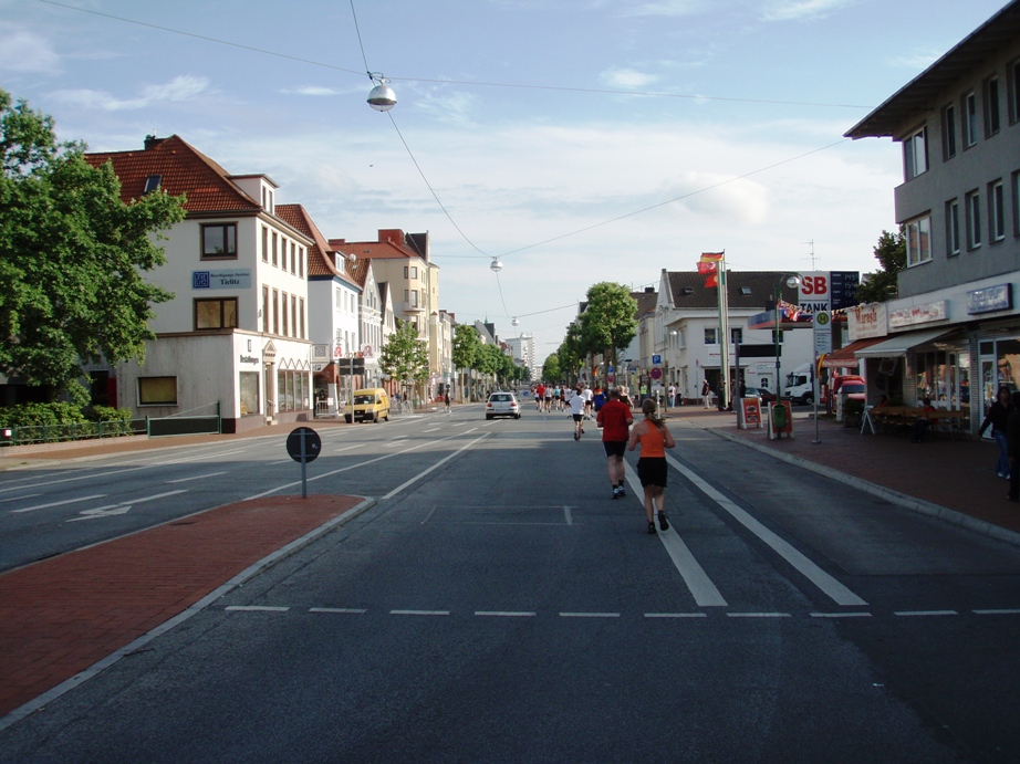 Bremerhaven Marathon Pictures - Tor Rnnow