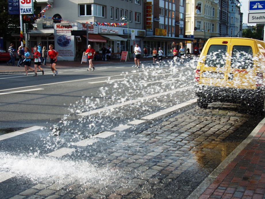 Bremerhaven Marathon Pictures - Tor Rnnow