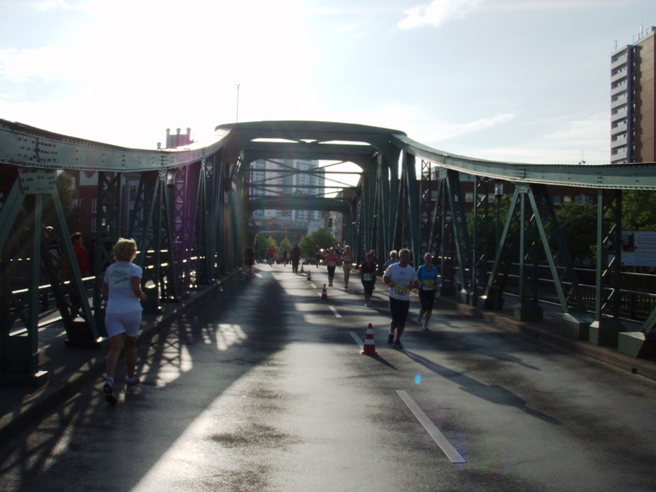 Bremerhaven Marathon Pictures - Tor Rnnow