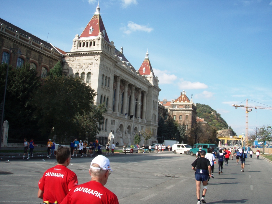 Budapest Marathon Pictures - Tor Rnnow