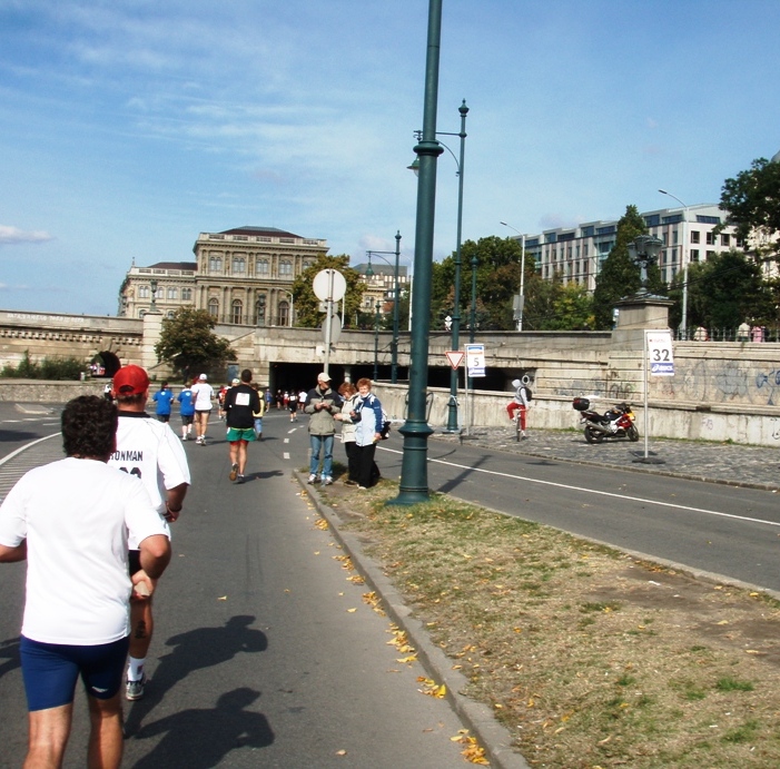 Budapest Marathon Pictures - Tor Rnnow