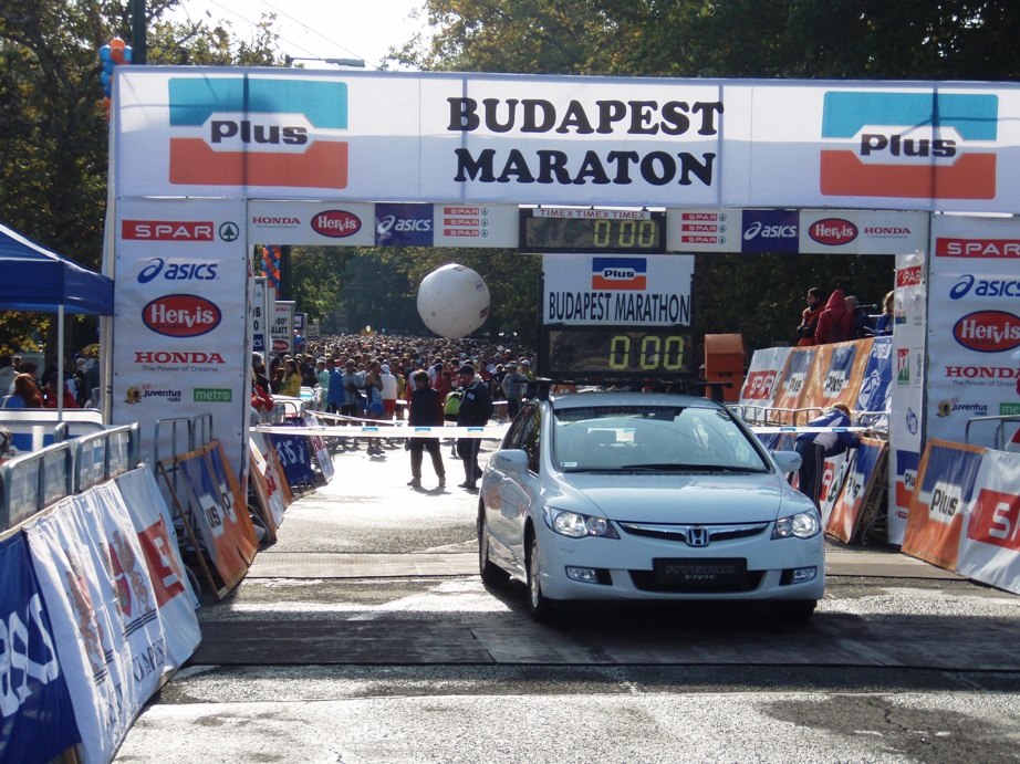 Budapest Marathon Pictures - Tor Rnnow