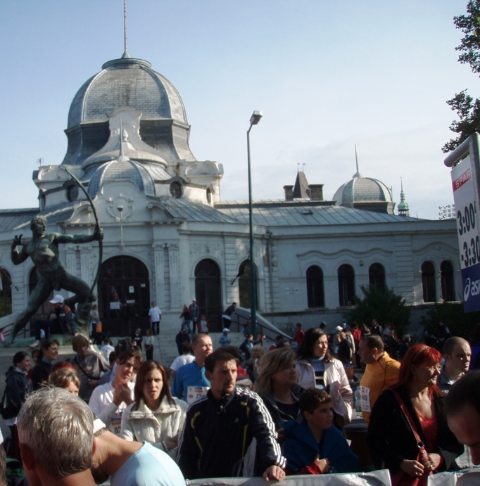 Budapest Marathon Pictures - Tor Rnnow