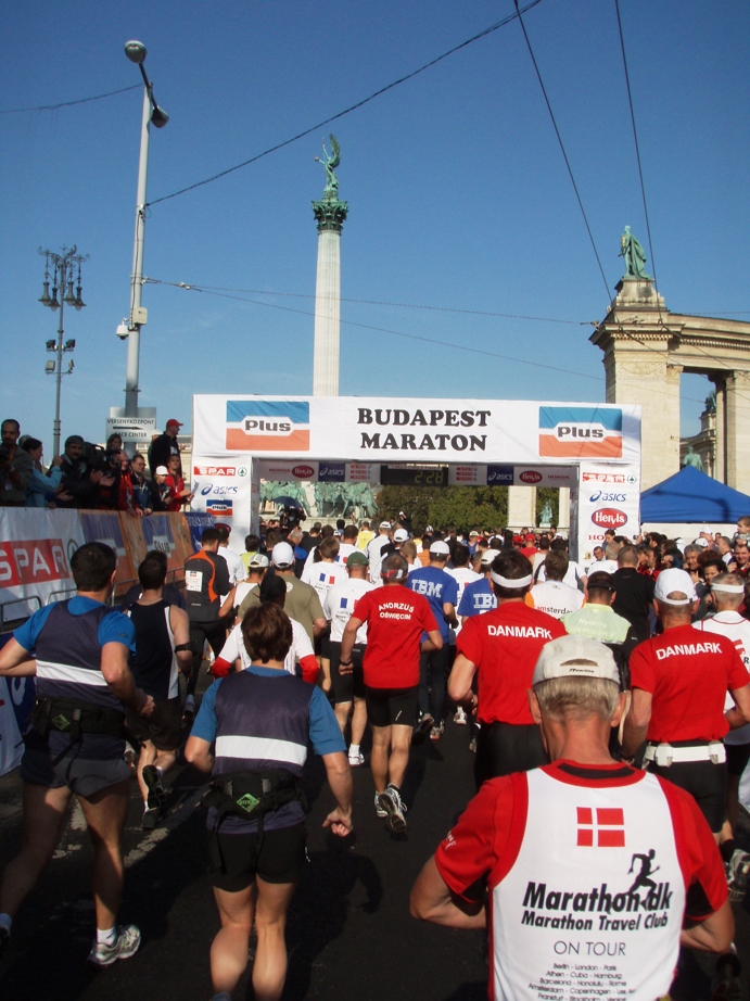 Budapest Marathon Pictures - Tor Rnnow