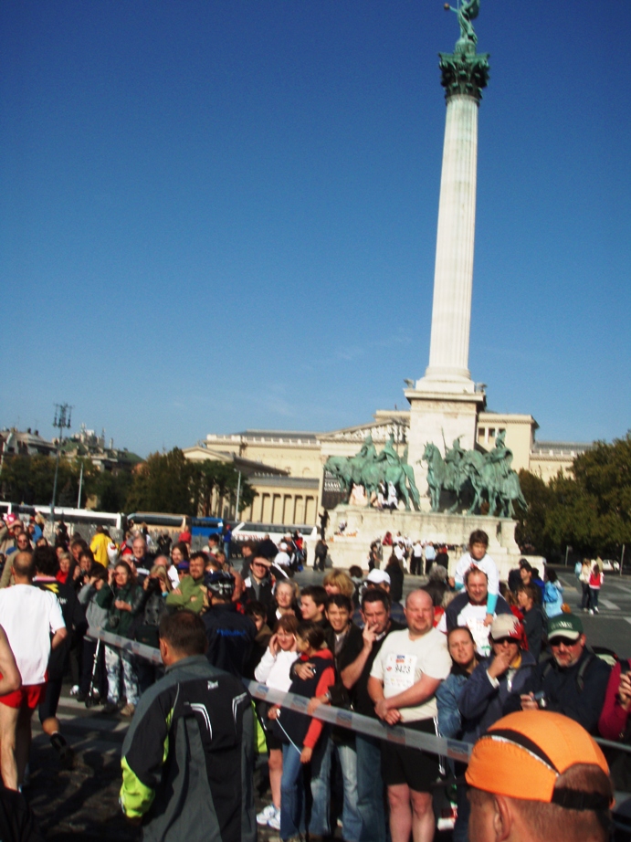 Budapest Marathon Pictures - Tor Rnnow