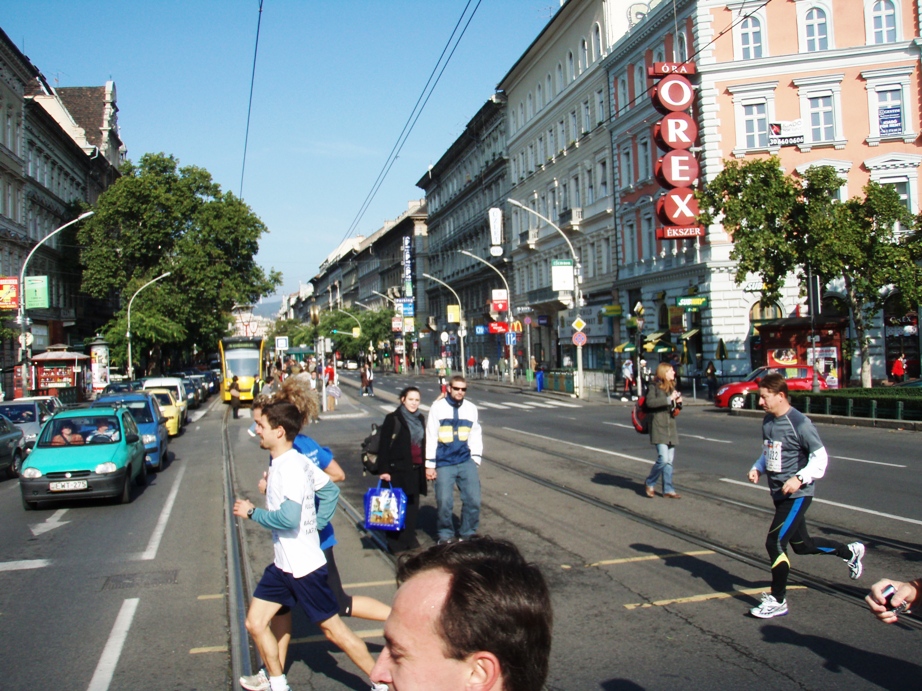 Budapest Marathon Pictures - Tor Rnnow