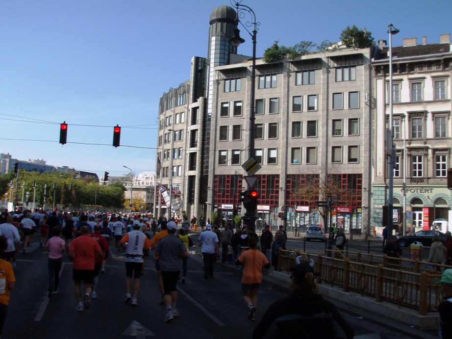 Budapest Marathon Pictures - Tor Rnnow