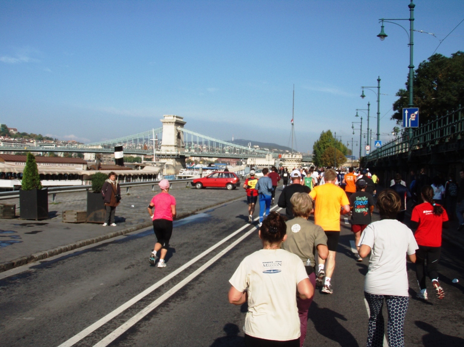 Budapest Marathon Pictures - Tor Rnnow