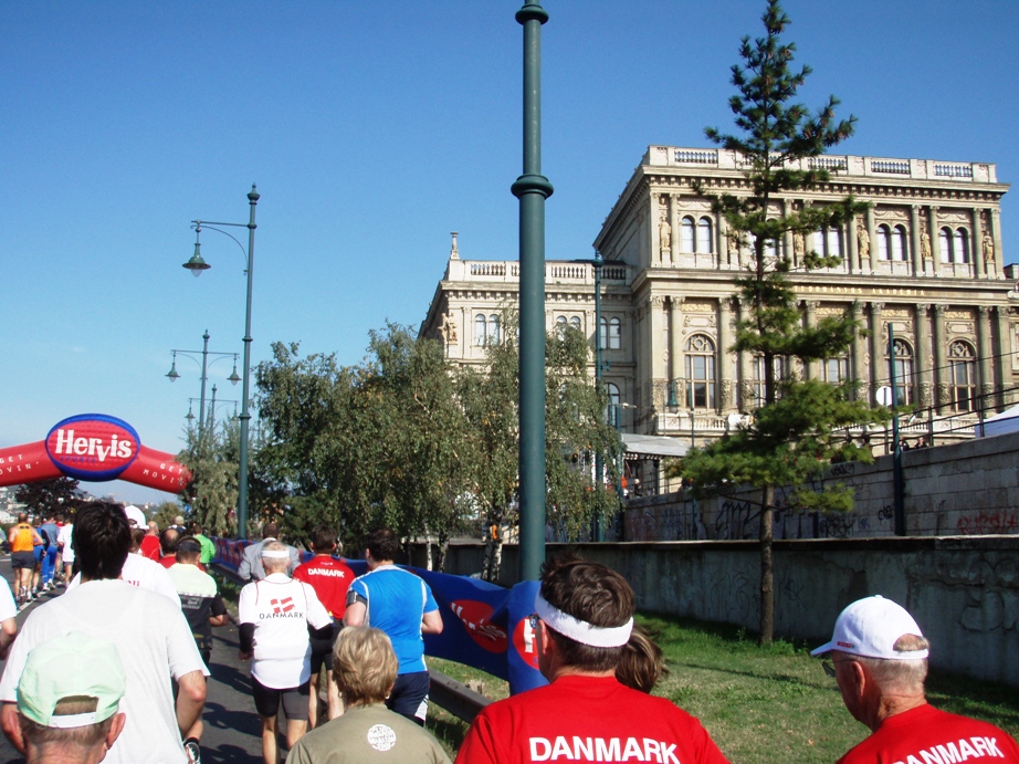 Budapest Marathon Pictures - Tor Rnnow