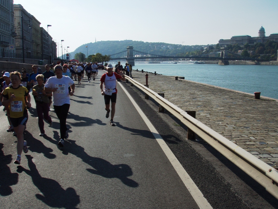 Budapest Marathon Pictures - Tor Rnnow