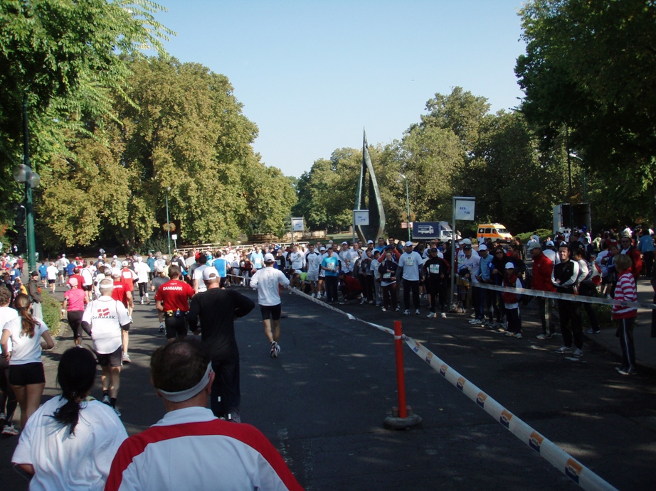 Budapest Marathon Pictures - Tor Rnnow