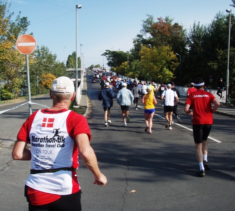 Budapest Marathon Pictures - Tor Rnnow