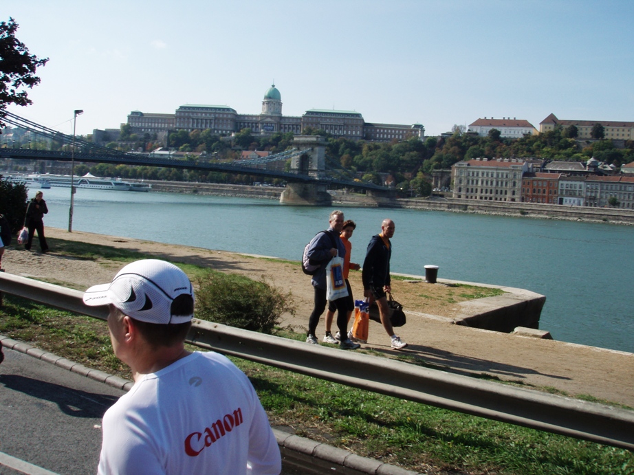 Budapest Marathon Pictures - Tor Rnnow