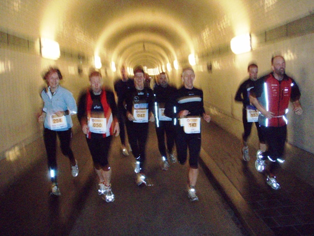 Elbtunnel Marathon Pictures - Tor Rnnow