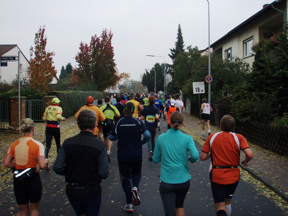 Frankfurt Marathon Pictures - Tor Rnnow