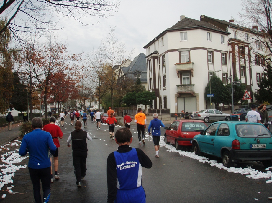 Frankfurt Marathon Pictures - Tor Rnnow