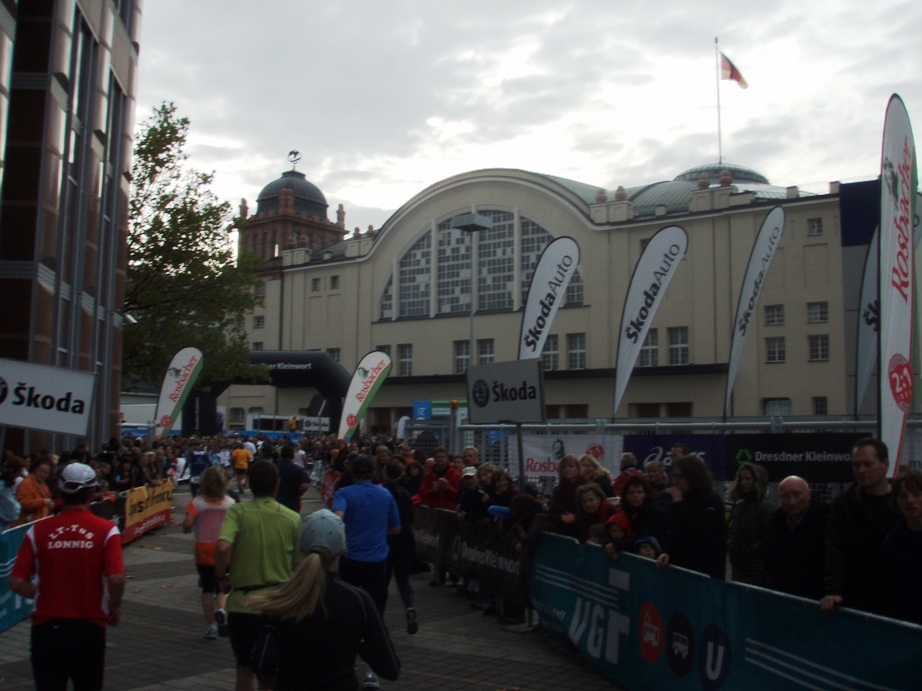 Frankfurt Marathon Pictures - Tor Rnnow