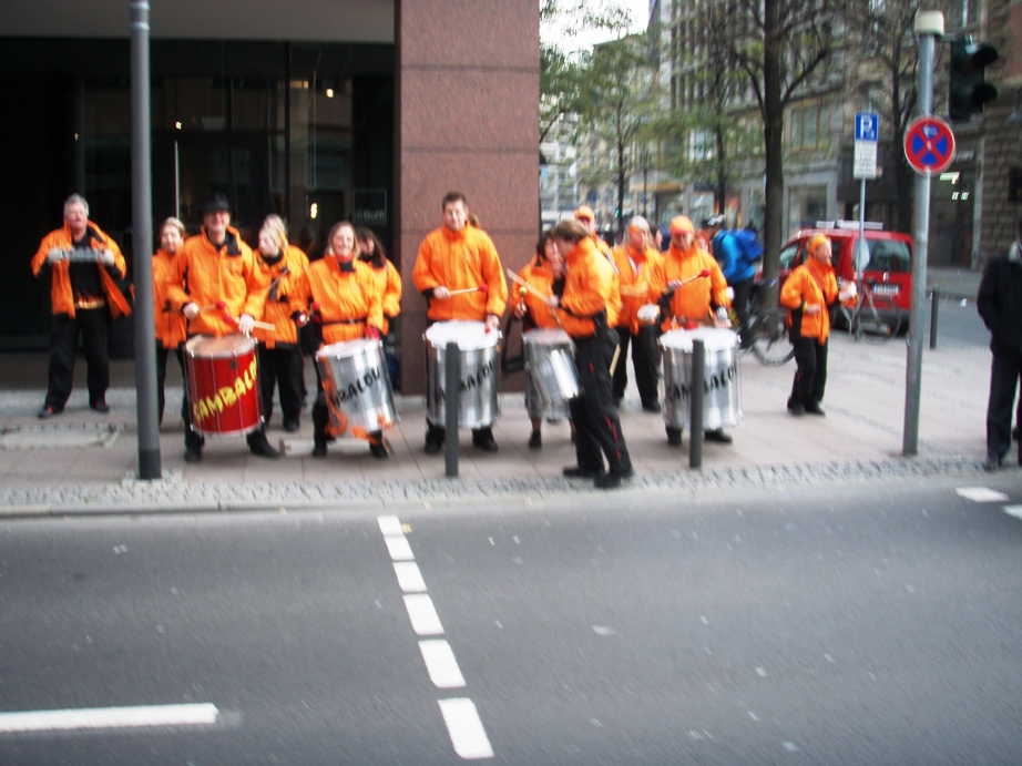 Frankfurt Marathon Pictures - Tor Rnnow