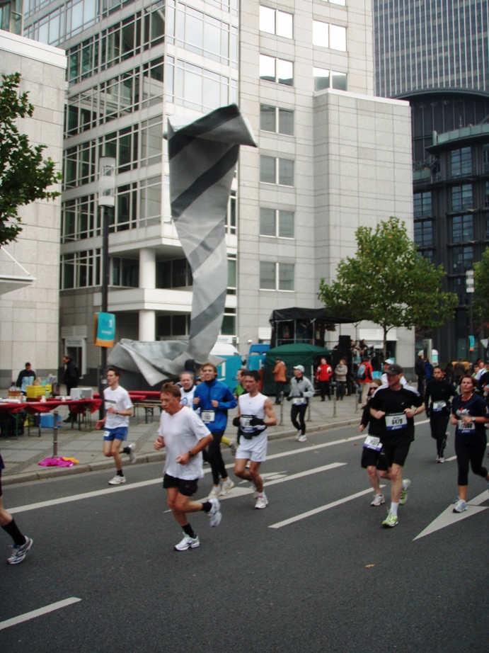 Frankfurt Marathon Pictures - Tor Rnnow