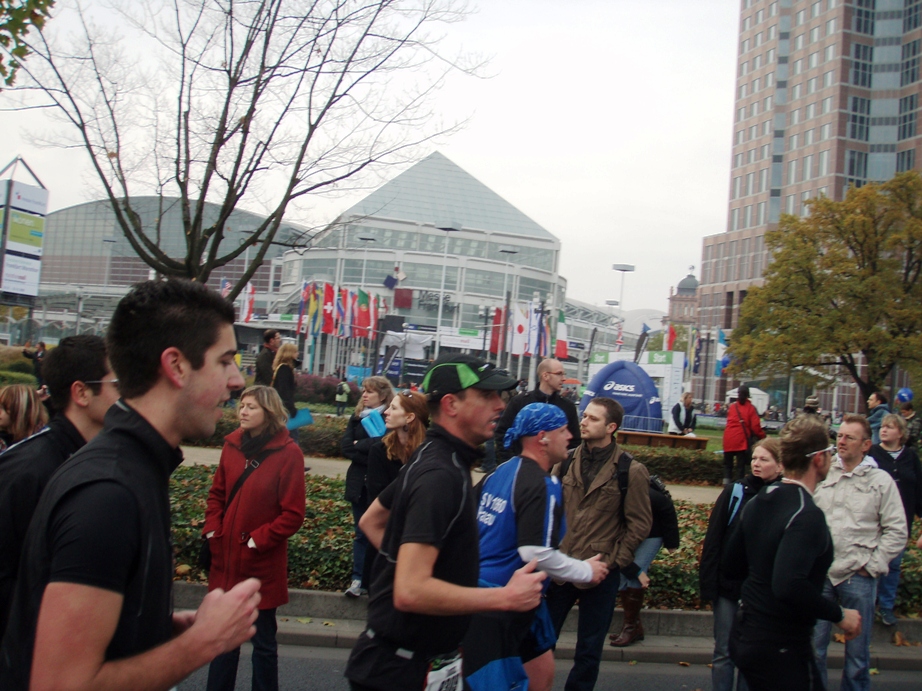 Frankfurt Marathon Pictures - Tor Rnnow