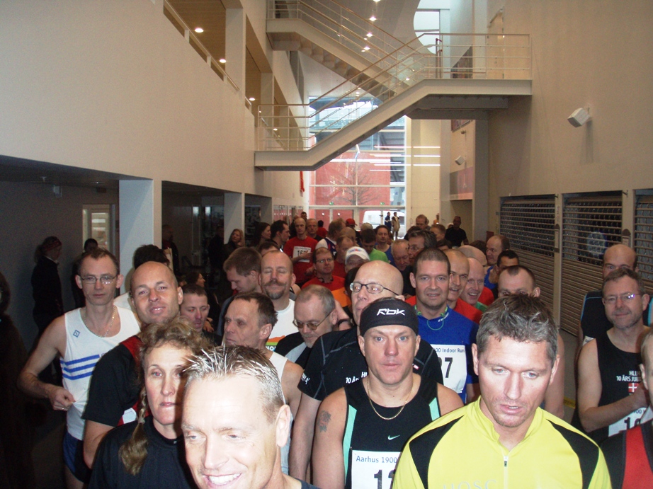 Aarhus Indoor Run Marathon Pictures - Tor Rnnow