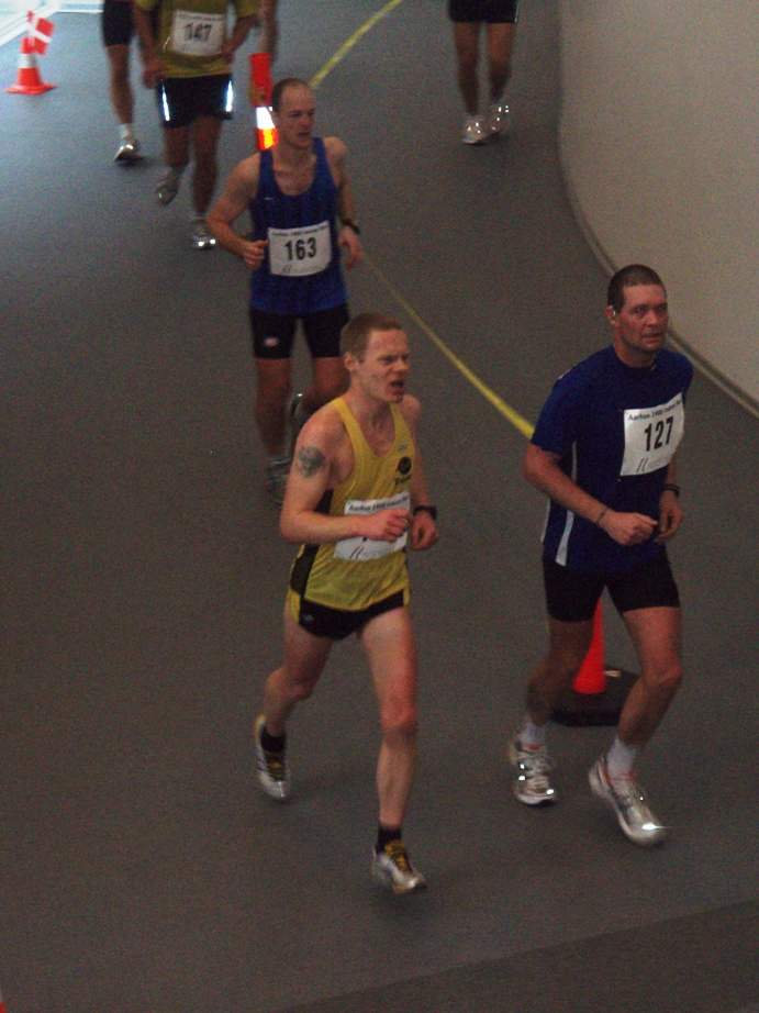 Aarhus Indoor Run Marathon Pictures - Tor Rnnow