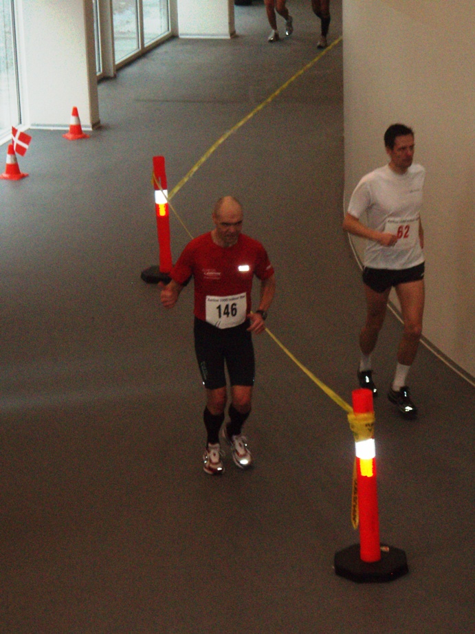 Aarhus Indoor Run Marathon Pictures - Tor Rnnow