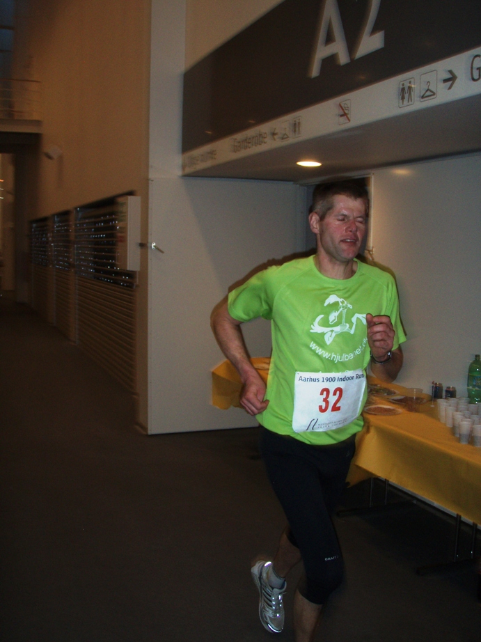 Aarhus Indoor Run Marathon Pictures - Tor Rnnow