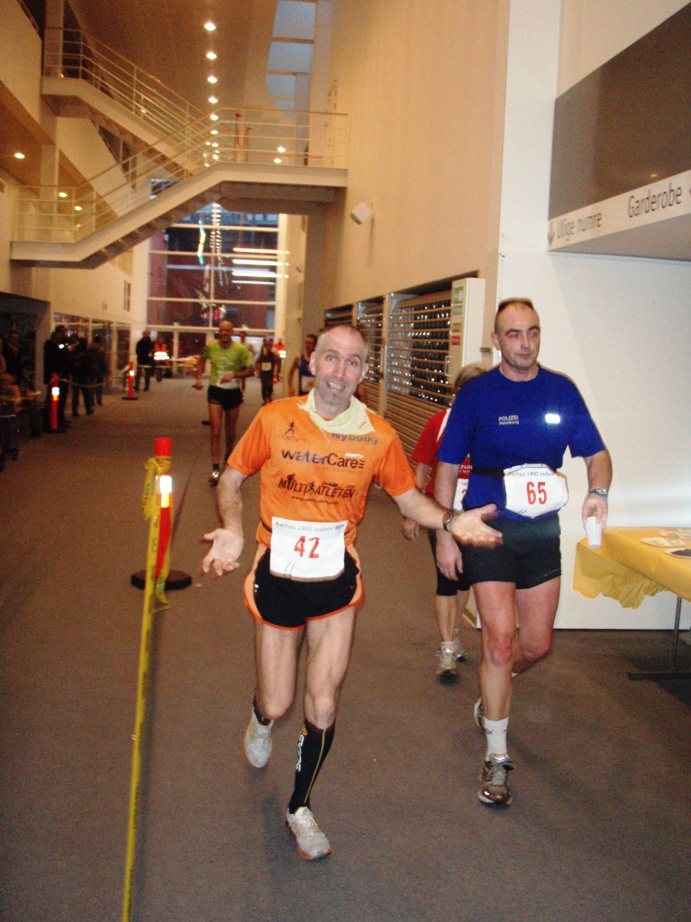 Aarhus Indoor Run Marathon Pictures - Tor Rnnow