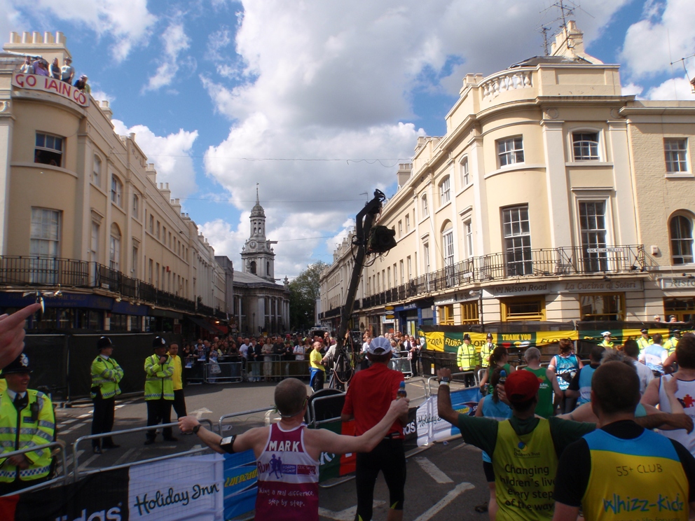 London Marathon Pictures - Tor Rnnow