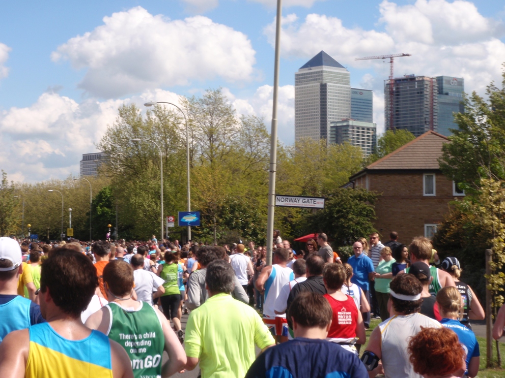 London Marathon Pictures - Tor Rnnow