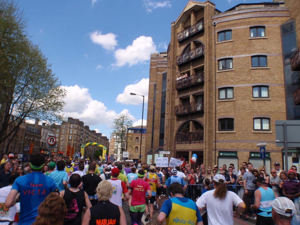 London Marathon Pictures - Tor Rnnow