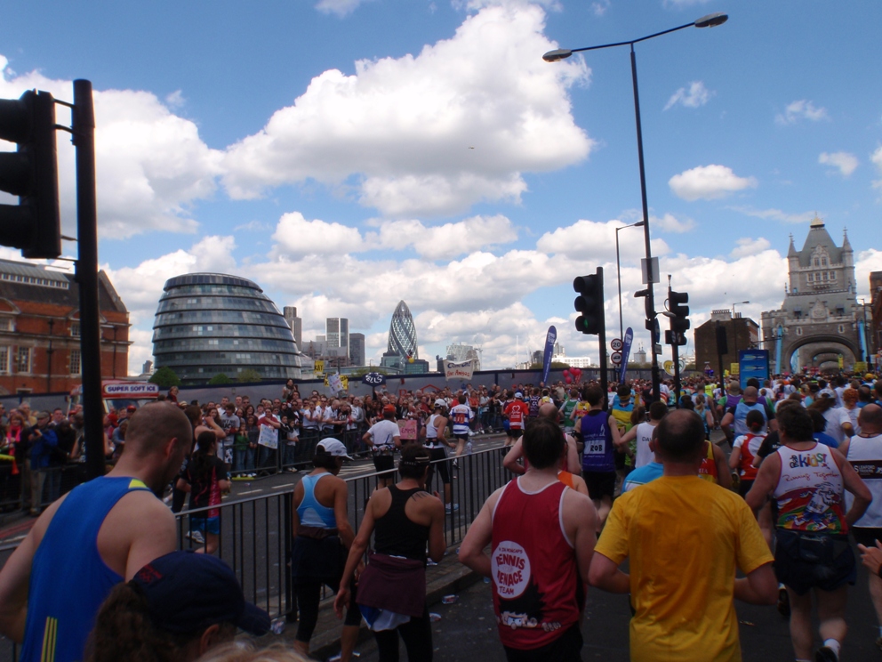 London Marathon Pictures - Tor Rnnow