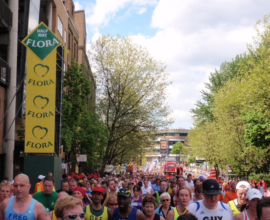 London Marathon Pictures - Tor Rnnow