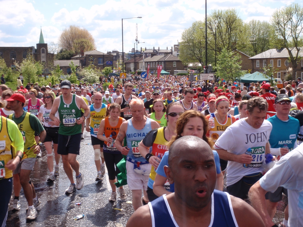 London Marathon Pictures - Tor Rnnow