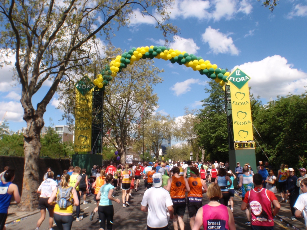 London Marathon Pictures - Tor Rnnow