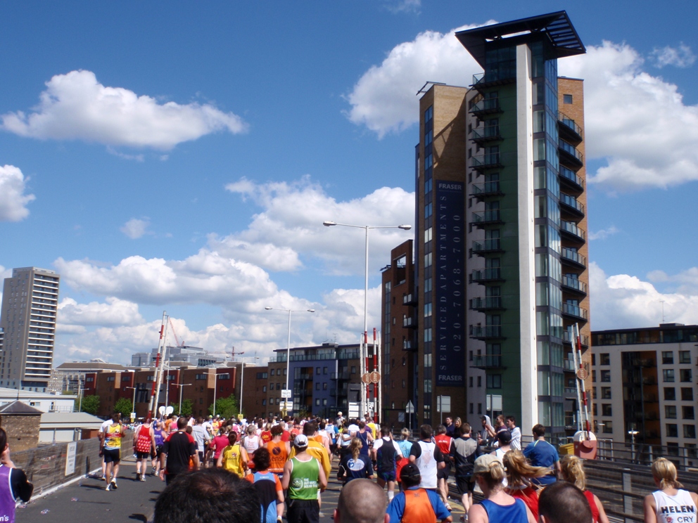 London Marathon Pictures - Tor Rnnow