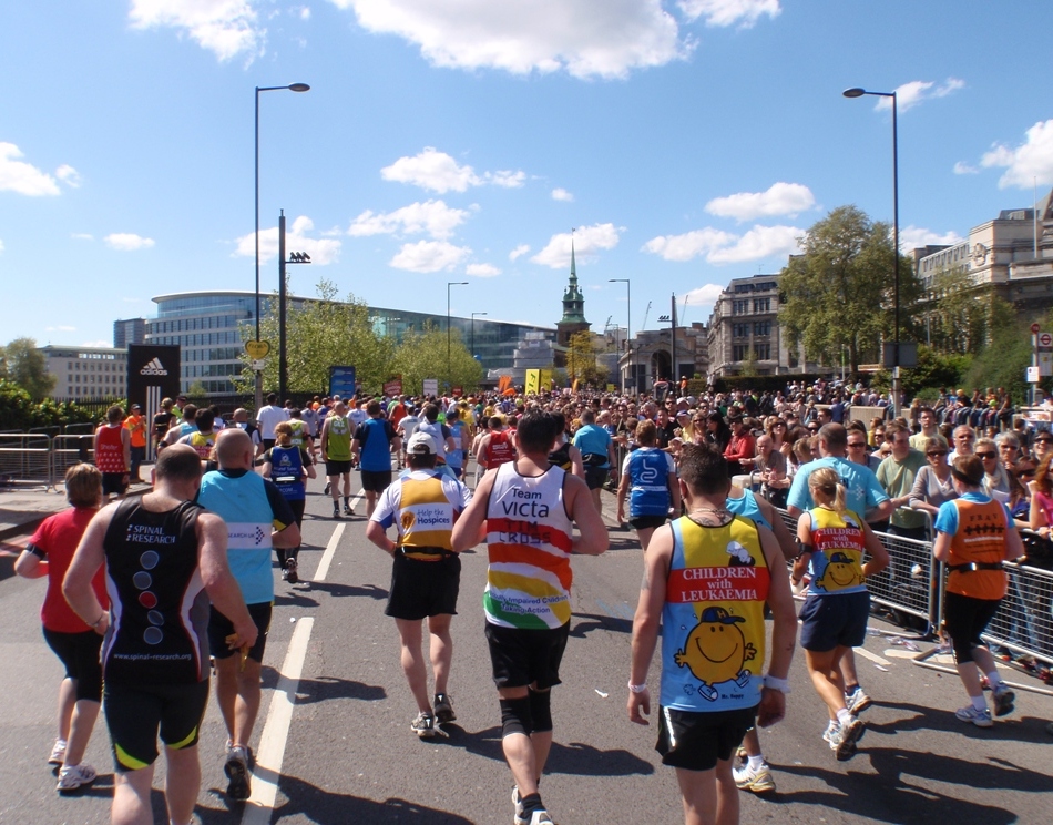 London Marathon Pictures - Tor Rnnow