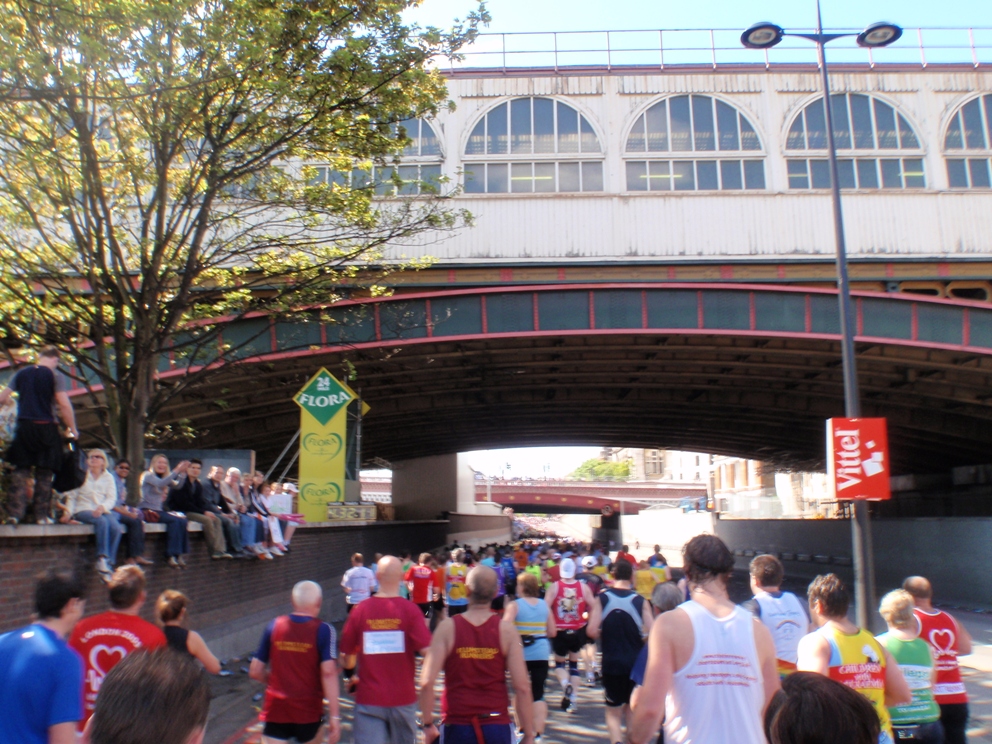 London Marathon Pictures - Tor Rnnow