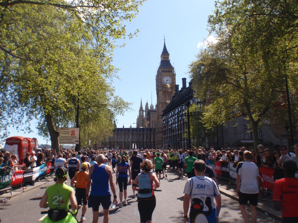 London Marathon Pictures - Tor Rnnow