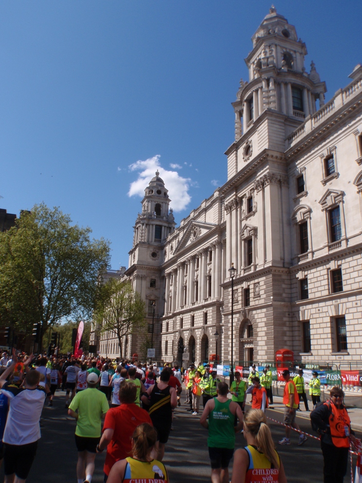 London Marathon Pictures - Tor Rnnow