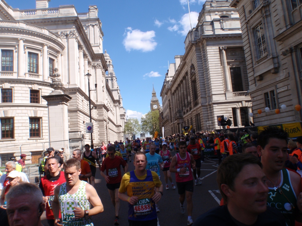 London Marathon Pictures - Tor Rnnow