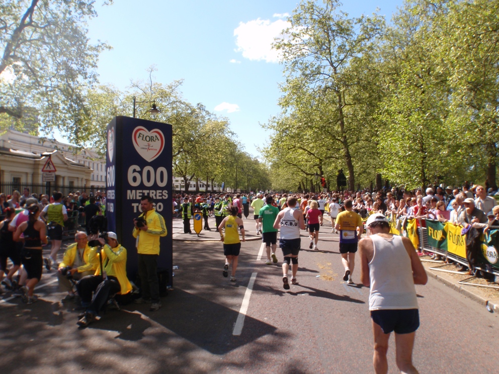 London Marathon Pictures - Tor Rnnow