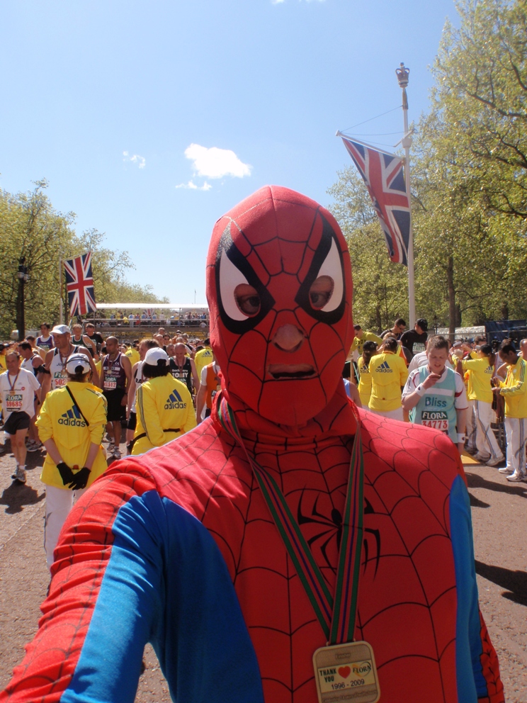 London Marathon Pictures - Tor Rnnow