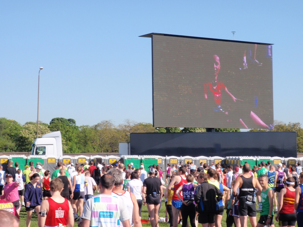 London Marathon Pictures - Tor Rnnow